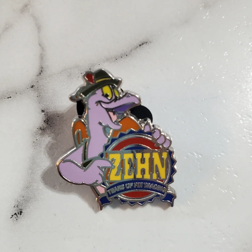 Lot of 5 10th Anniversary Disney Pin Trading Pins